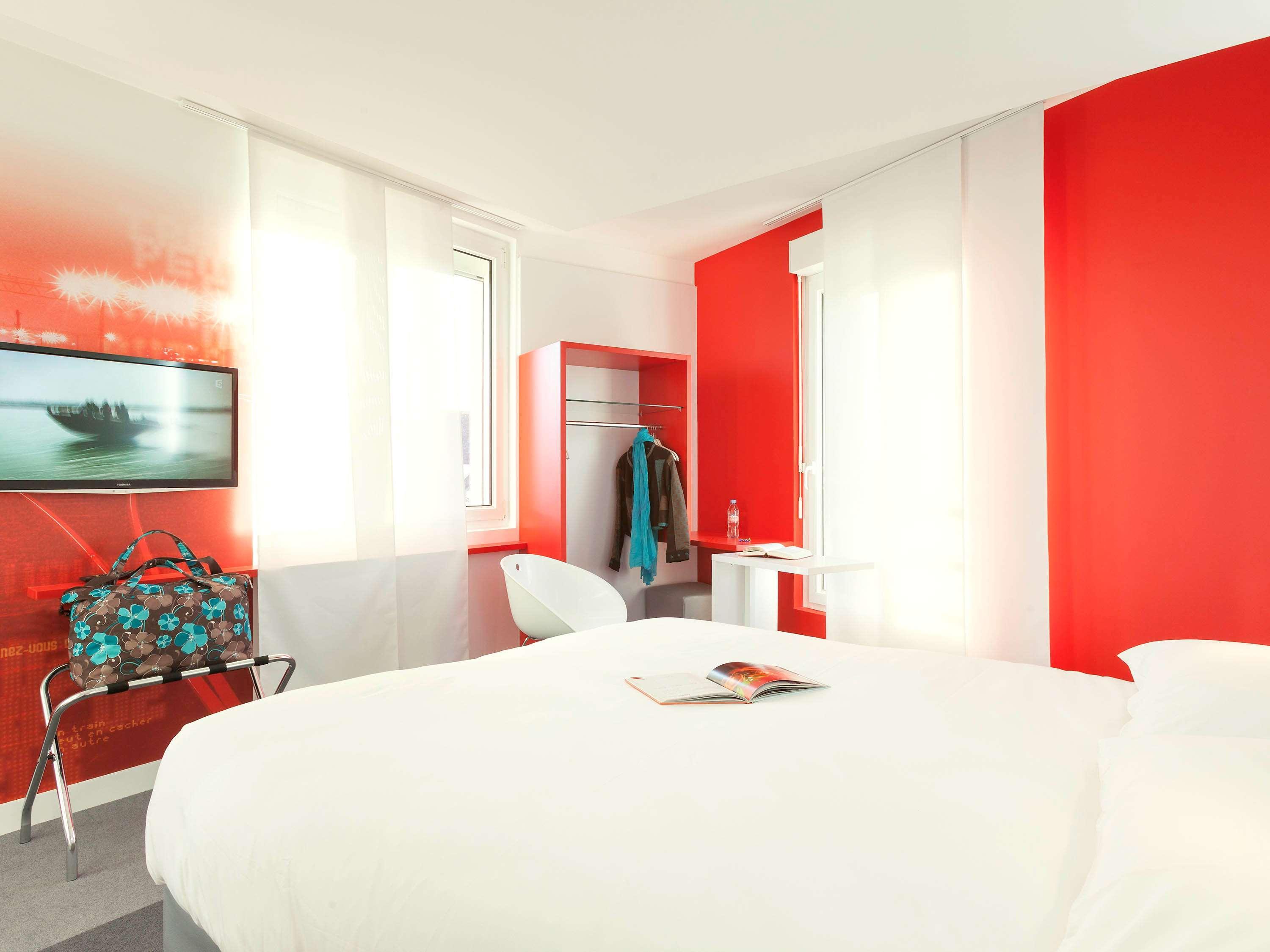 Ibis Styles Vannes Gare Centre Bagian luar foto