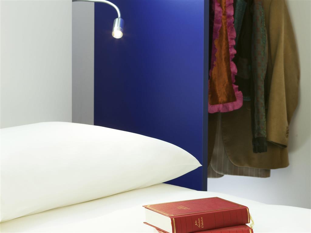 Ibis Styles Vannes Gare Centre Bagian luar foto
