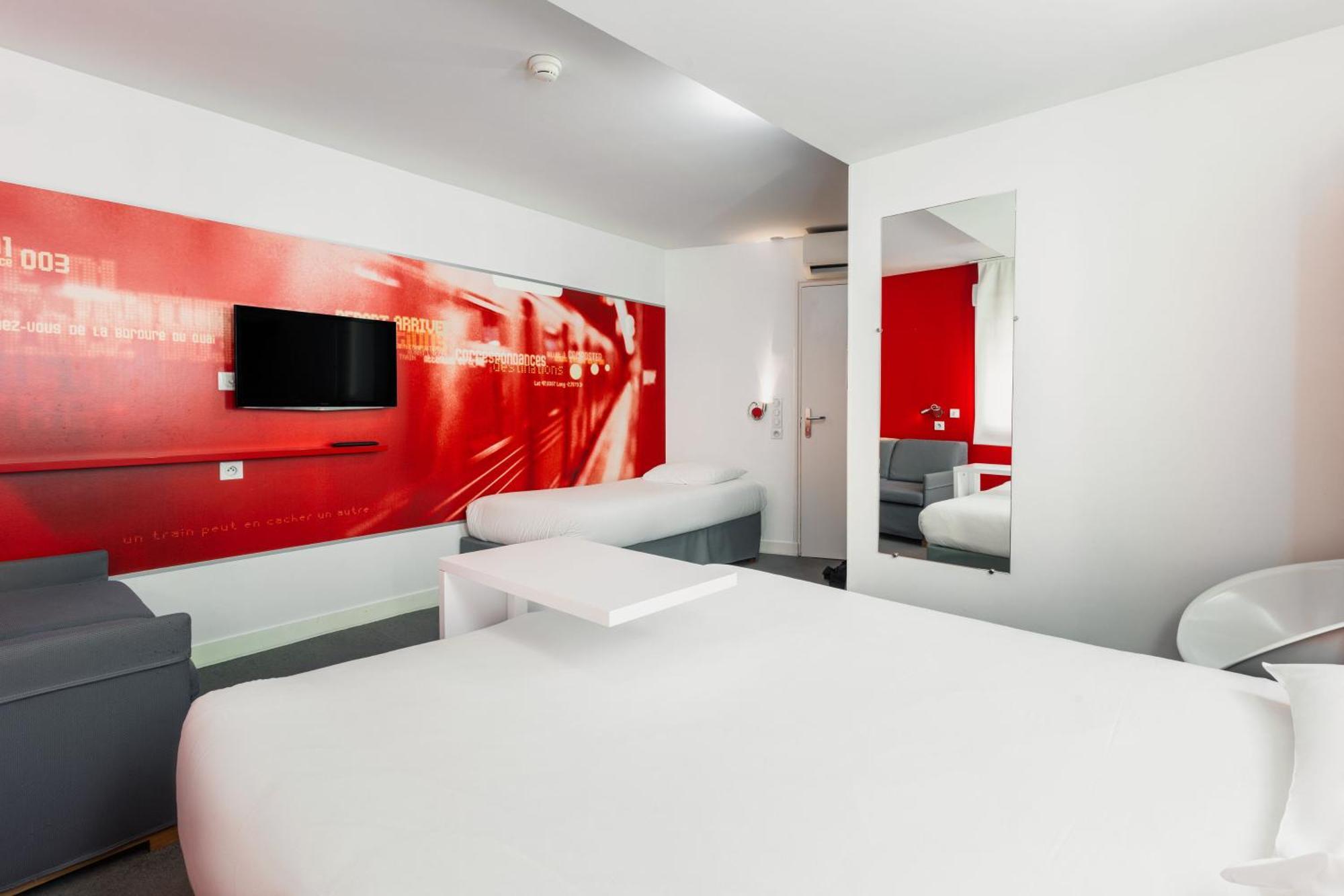 Ibis Styles Vannes Gare Centre Bagian luar foto