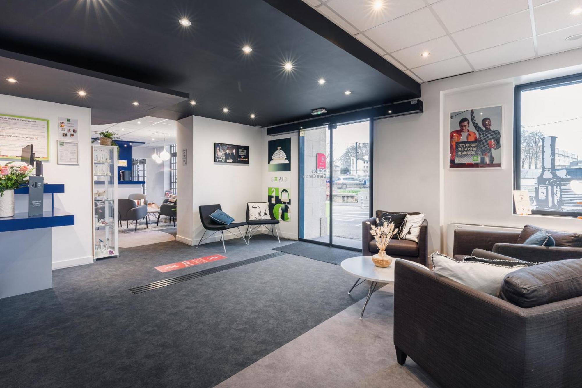 Ibis Styles Vannes Gare Centre Bagian luar foto