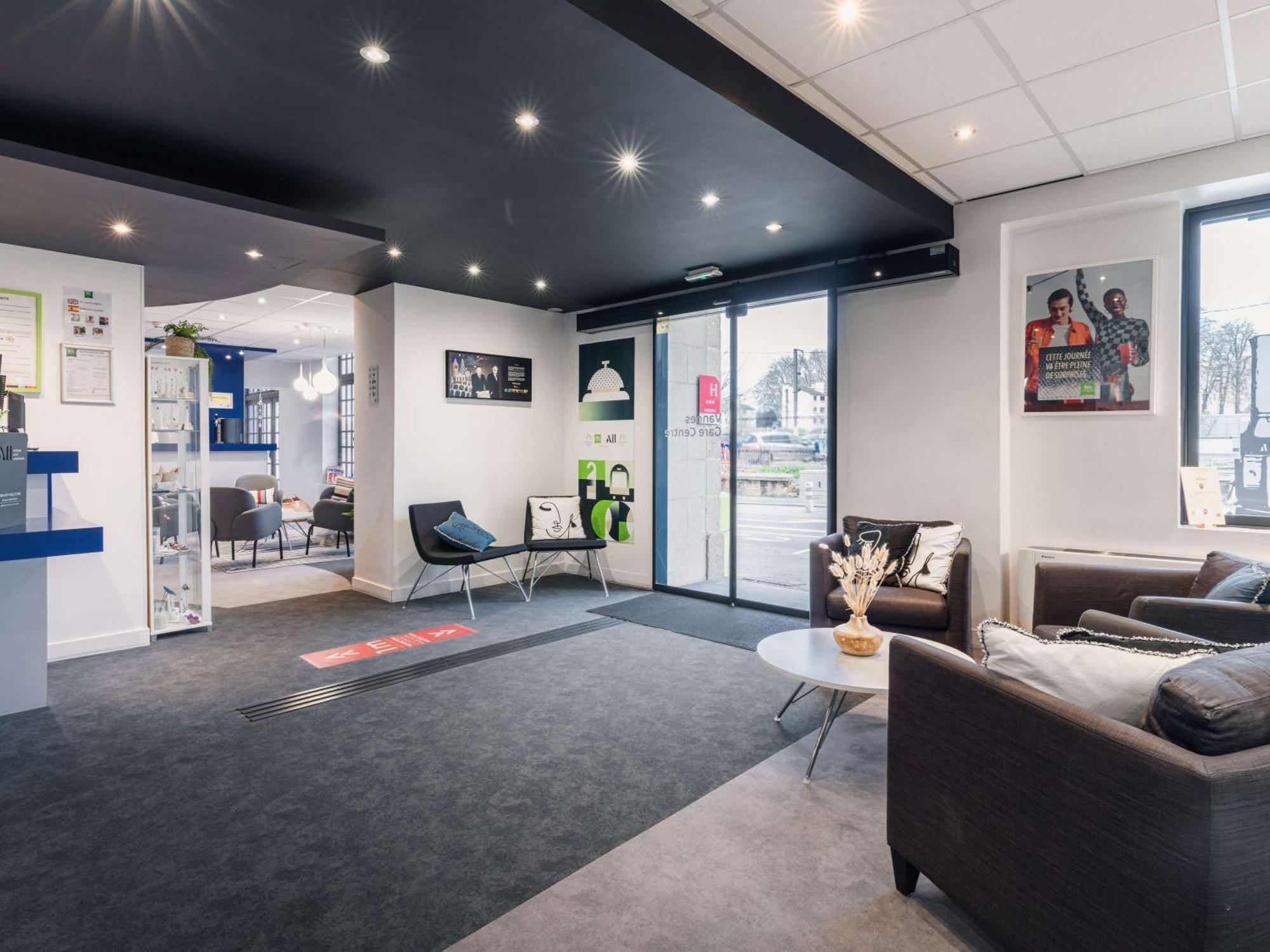 Ibis Styles Vannes Gare Centre Bagian luar foto