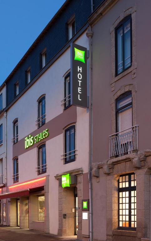 Ibis Styles Vannes Gare Centre Bagian luar foto