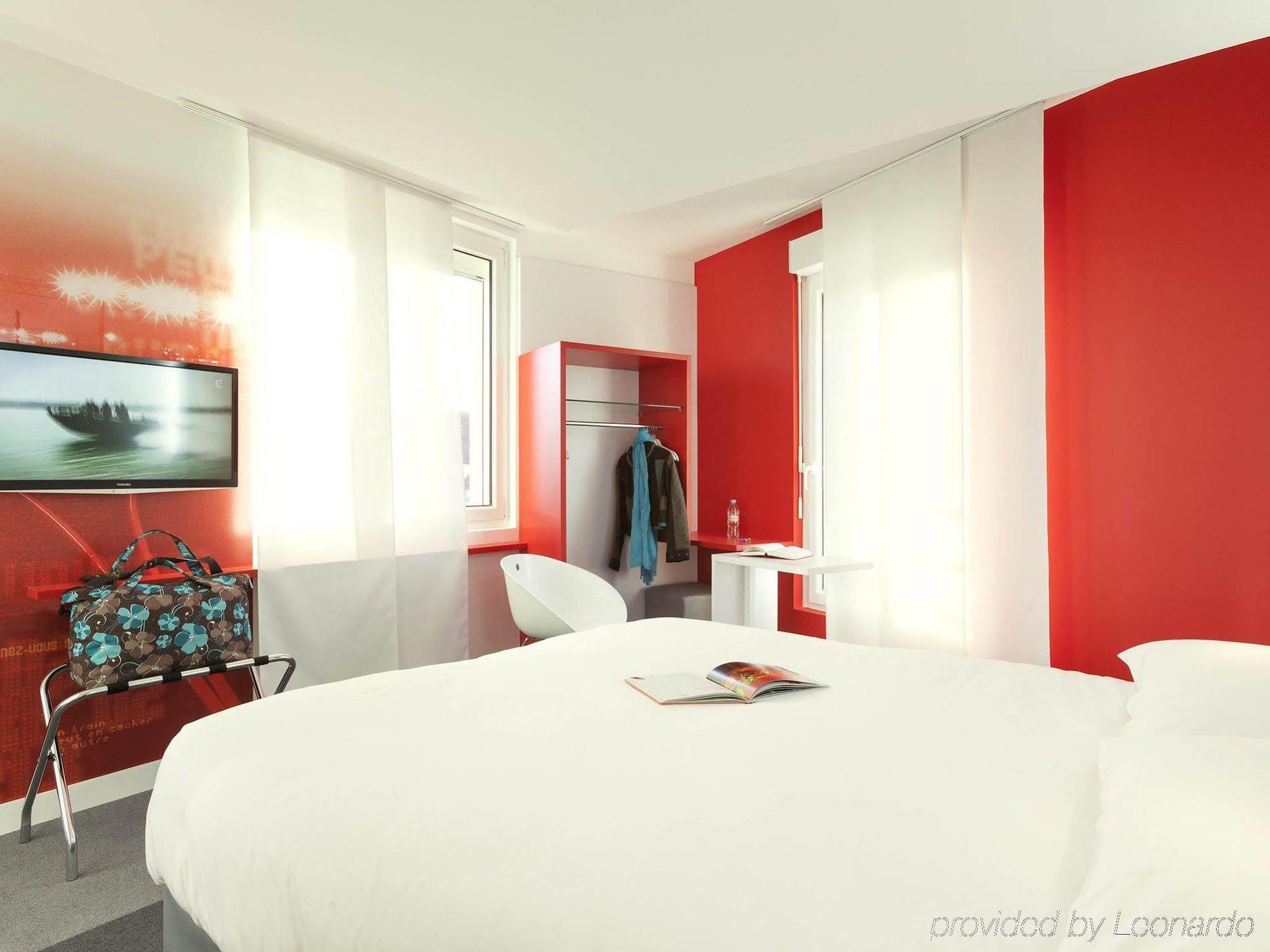 Ibis Styles Vannes Gare Centre Bagian luar foto